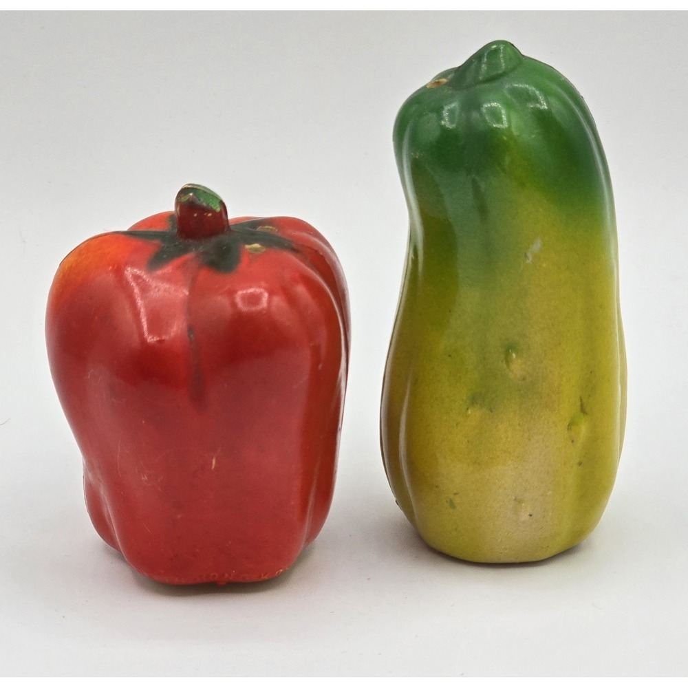 Vintage Plastic Pepper Cucumber Veggies Salt & Pepper Shakers Hong Kong Kitschy